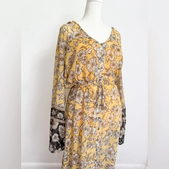 SOLD Floral Maxi Dress - Picture 3 of 8